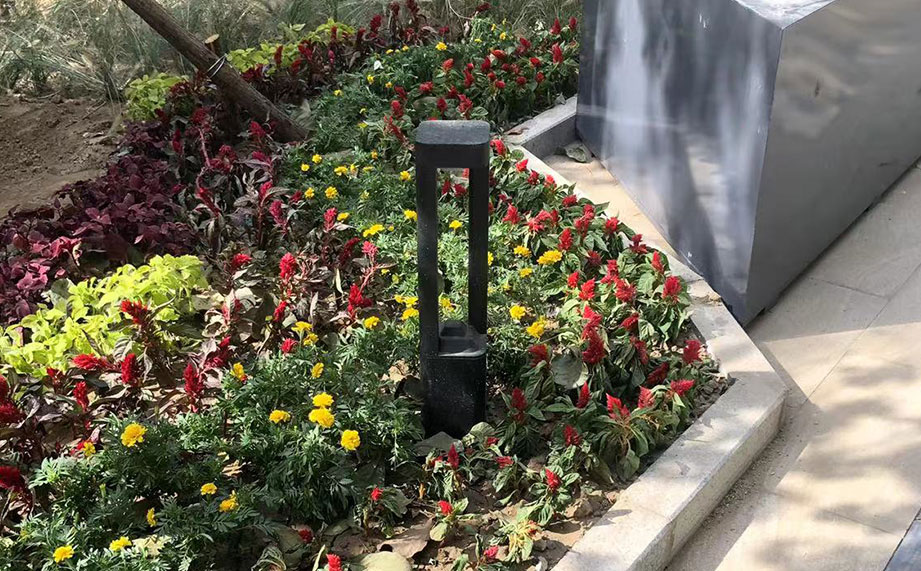口袋公園，草坪燈